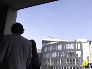Черный человек стоит рак, онлайн эротика без регистрации а чувак лижет ее задницу
