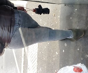 Старик трахнул лучшие в порно молодую на улице